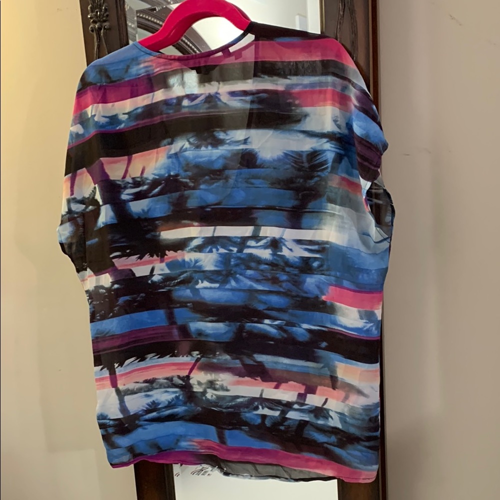 Guess Pink and Black V-Neck Blouse - Picture 3 of 10